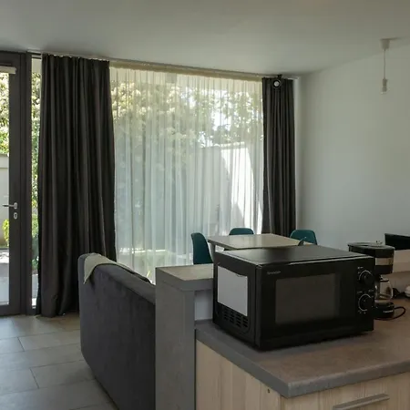 Aifen - Pentru Toata Familia In - Cu Gradina Proprie, La 2 Pasi De Plaja