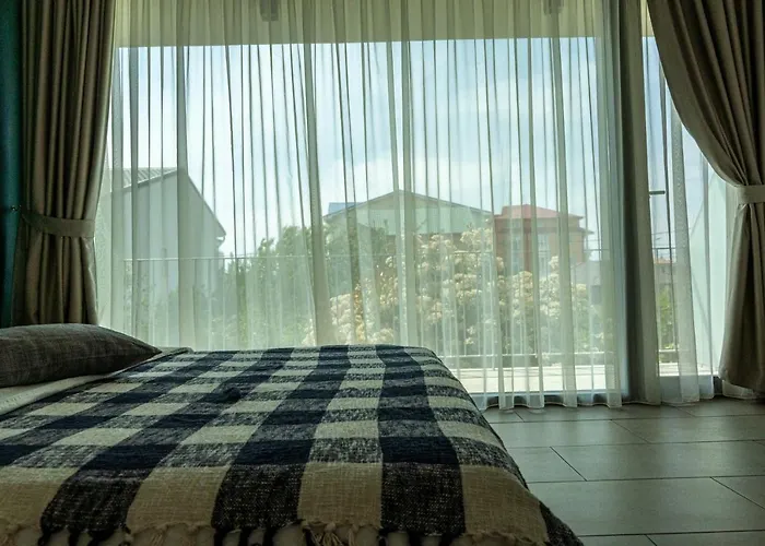 Appartamento Aifen - Pentru Toata Familia In - Cu Gradina Proprie, La 2 Pasi De Plaja Eforie Nord