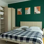 Apartament Aifen - Pentru Toata Familia In - Cu Gradina Proprie, La 2 Pasi De Plaja Eforie Nord
