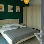 Aifen - Pentru Toata Familia In - Cu Gradina Proprie, La 2 Pasi De Plaja Apartament 4*