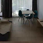 Aifen - Pentru Toata Familia In - Cu Gradina Proprie, La 2 Pasi De Plaja Apartament Eforie Nord