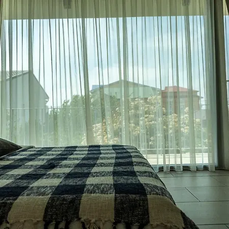 Apartment Aifen - Pentru Toata Familia In - Cu Gradina Proprie, La 2 Pasi De Plaja Eforie Nord