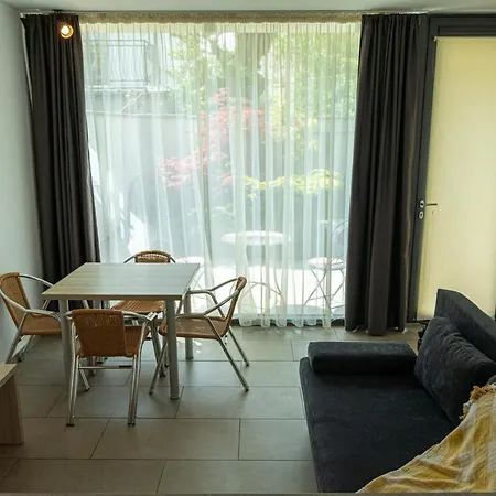 Aifen - Pentru Toata Familia în - Cu Gradină Proprie, La 2 Pași De Plajă Appartement Eforie Nord