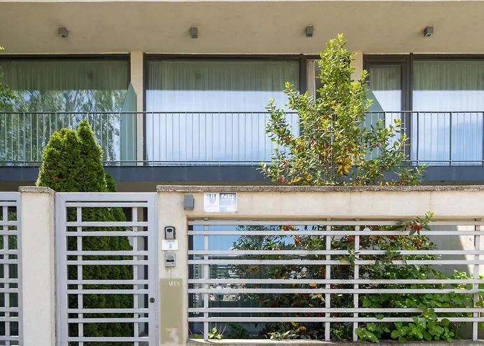 Aifen - Pentru Toata Familia In - Cu Gradina Proprie, La 2 Pasi De Plaja アパート 4*