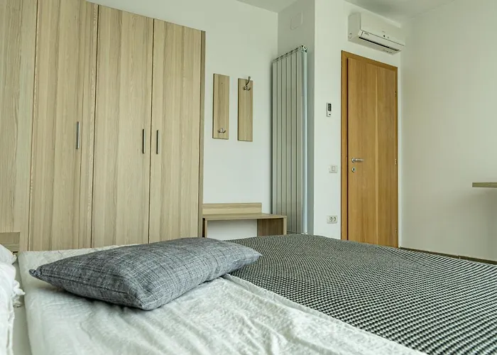 Aifen - Pentru Toata Familia In - Cu Gradina Proprie, La 2 Pasi De Plaja Apartment Eforie Nord