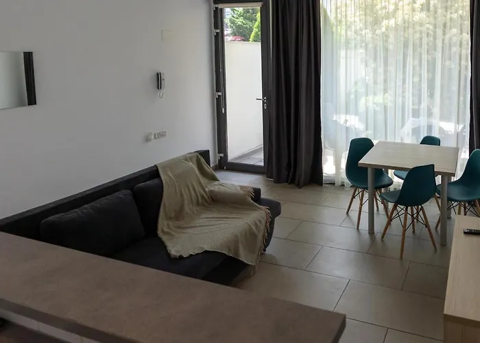 Aifen - Pentru Toata Familia In - Cu Gradina Proprie, La 2 Pasi De Plaja